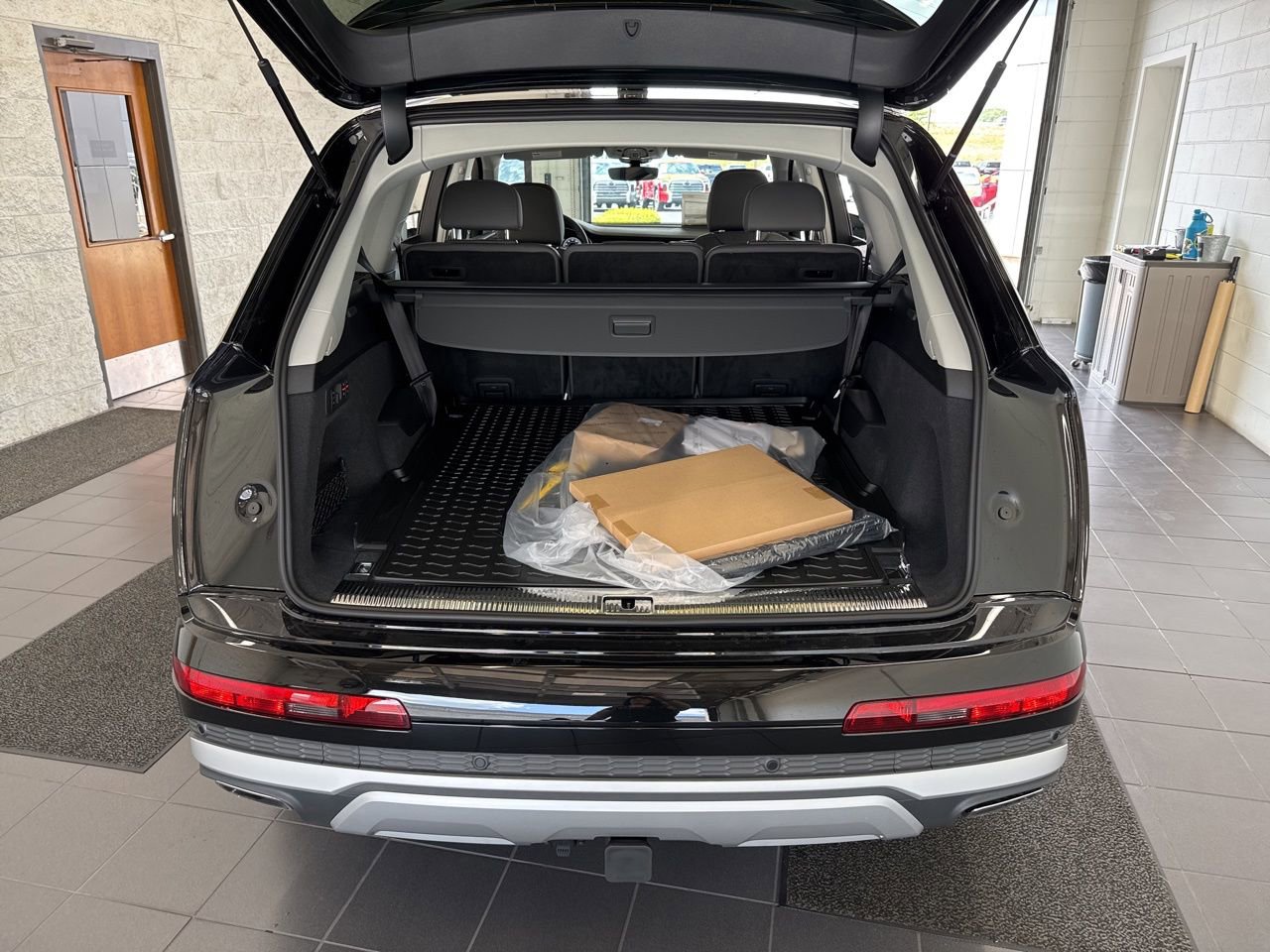 New 2025 Audi Q7 3.0T Premium Plus image 9