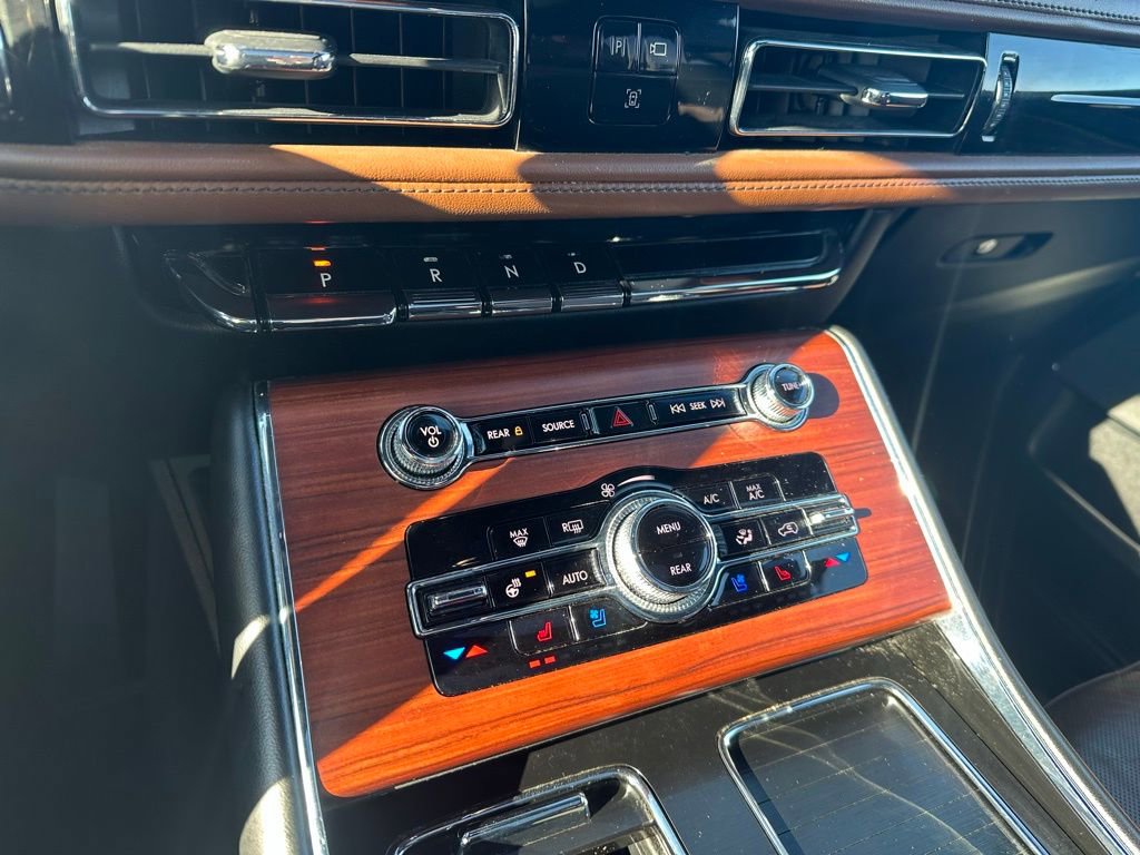 Used 2021 Lincoln Aviator Reserve w/ Elements Package Plus image 26