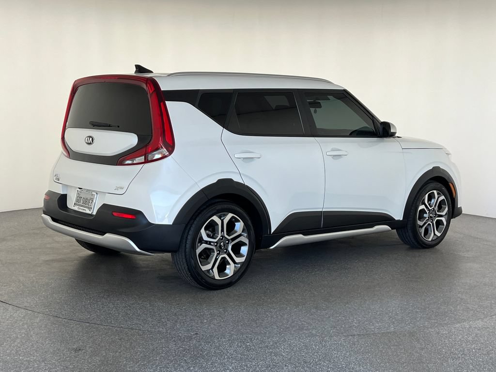 Used 2020 Kia Soul X-Line FWD image 3