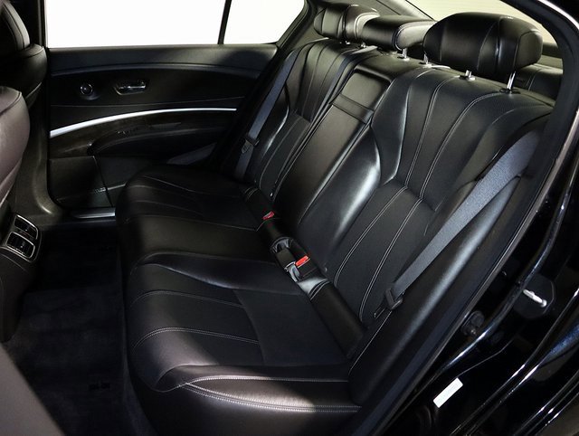 Certified 2018 Acura RLX w/ Technology Package image 13