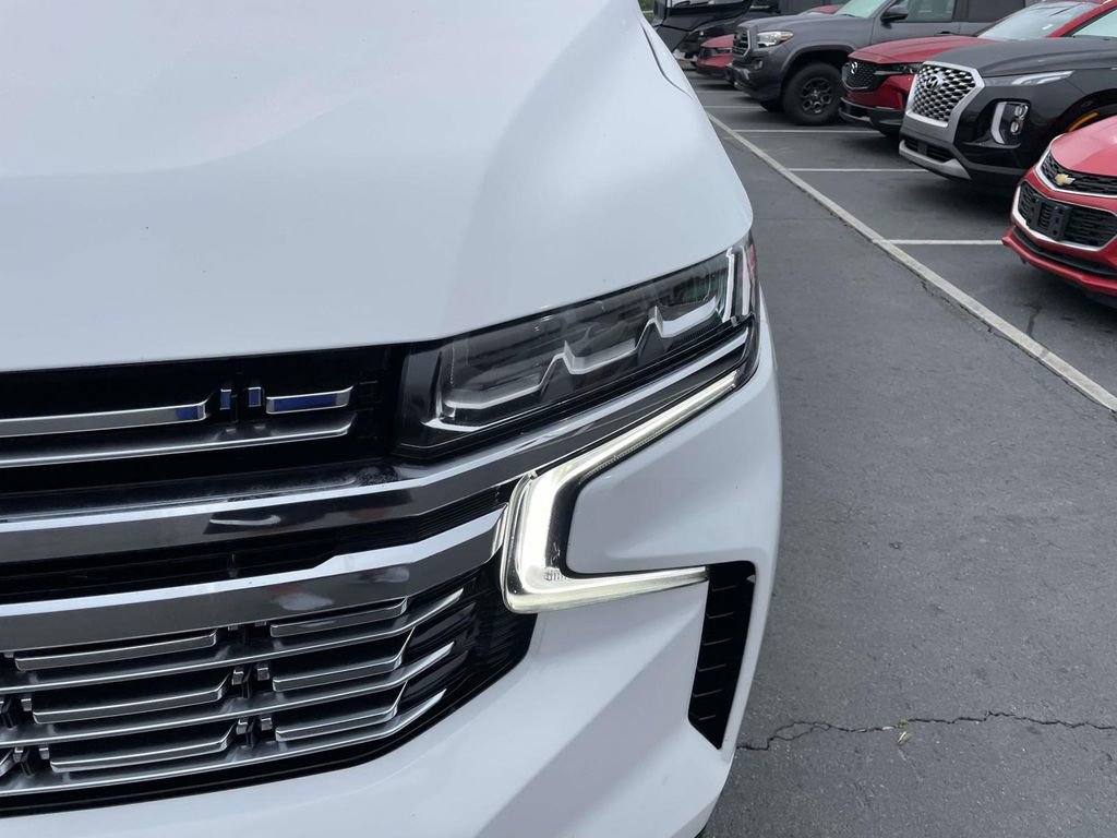 Used 2023 Chevrolet Suburban Premier image 12