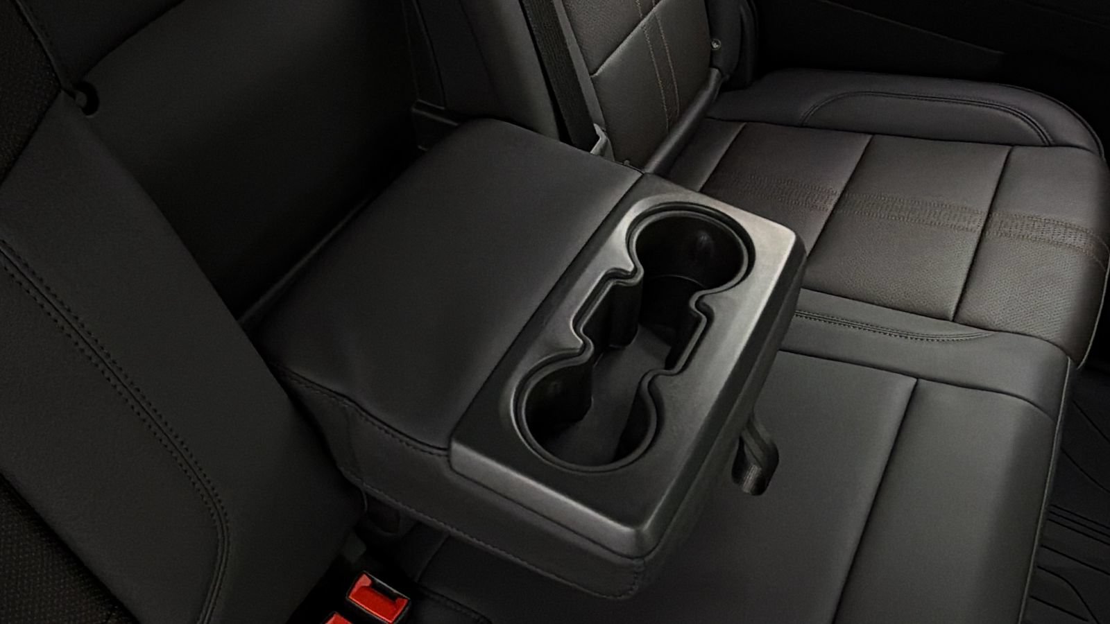 Used 2026 Chevrolet Silverado 1500 High Country w/ High Country Premium Package AWD/4WD image 44