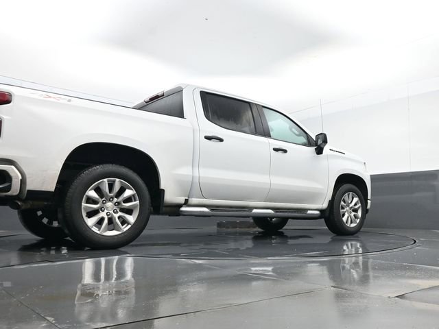Used 2022 Chevrolet Silverado 1500 Custom w/ LPO, Dark Essentials Package image 22