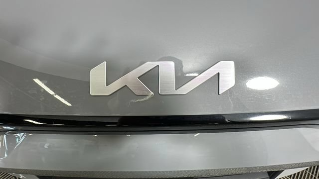 Used 2025 Kia EV6 Light AWD/4WD image 8