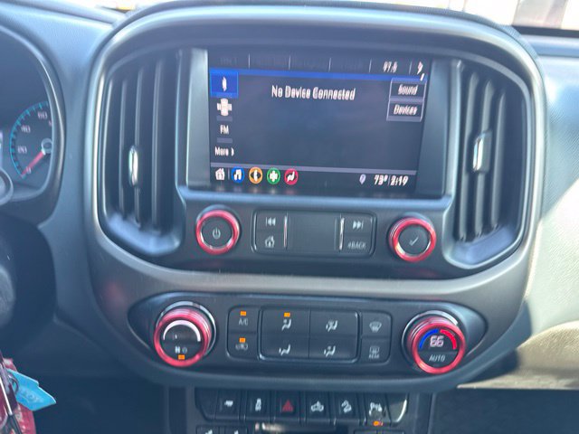 Used 2022 Chevrolet Colorado Z71 AWD/4WD image 13