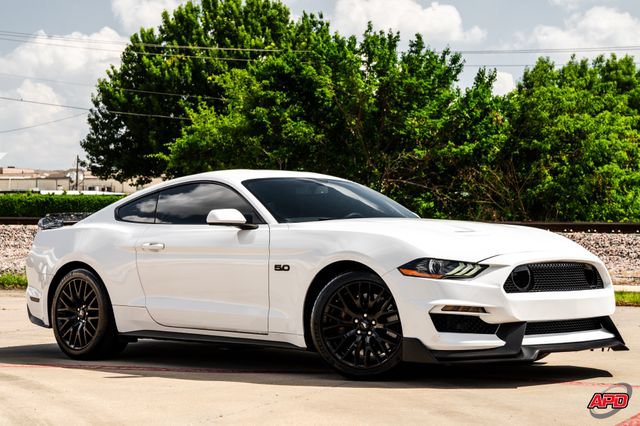 Used 2020 Ford Mustang GT w/ GT Performance Package RWD image 9