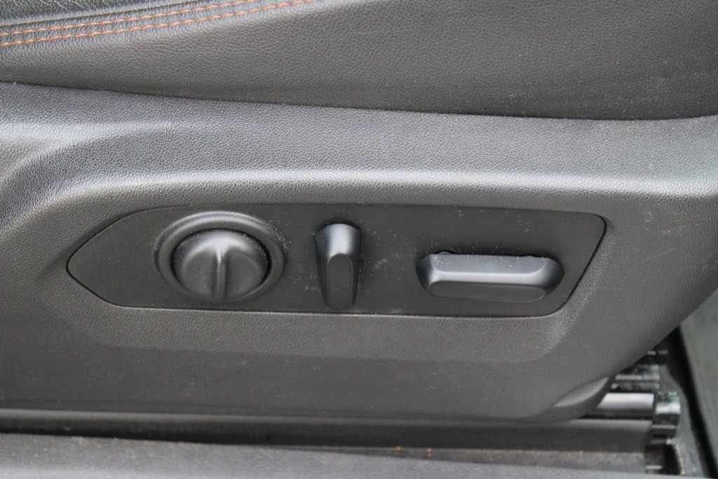 Used 2019 GMC Sierra 1500 AT4 w/ AT4 Premium Package image 29