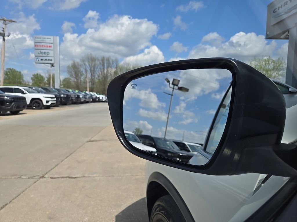 Used 2020 Nissan Rogue SV AWD/4WD image 28
