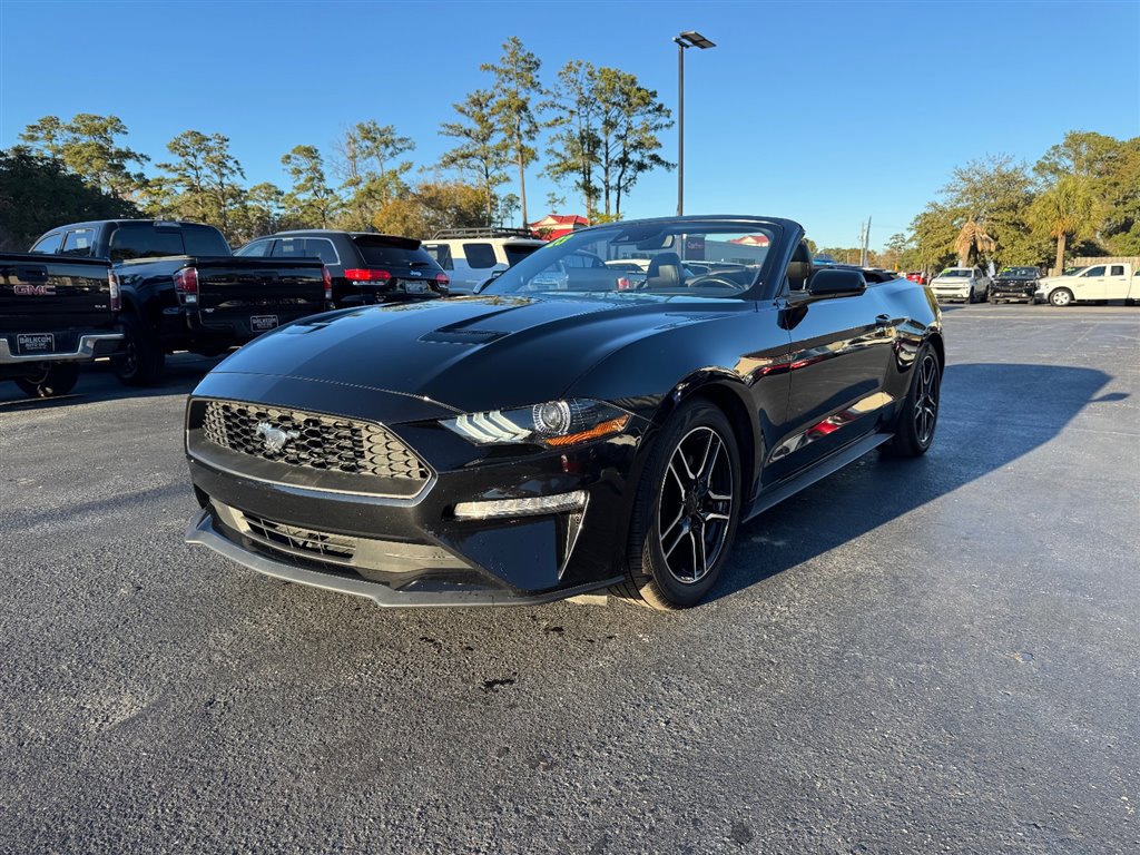 Used 2023 Ford Mustang Premium image 4