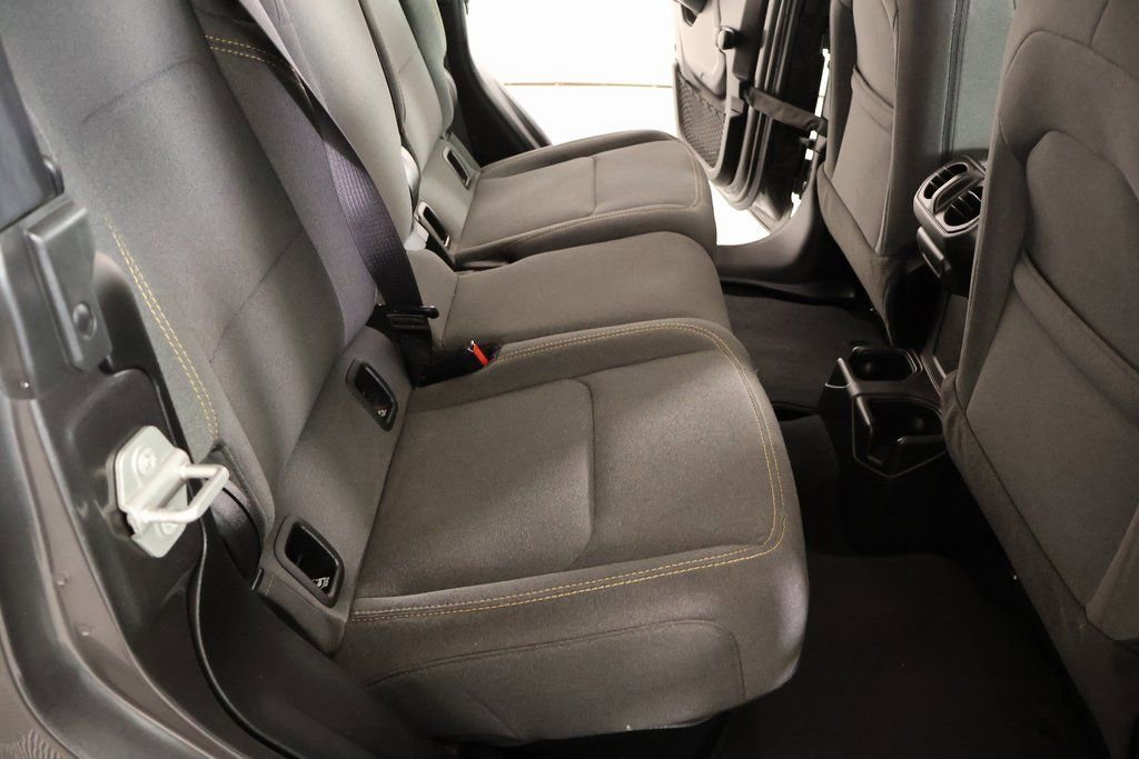 Used 2024 Jeep Gladiator Sport image 13