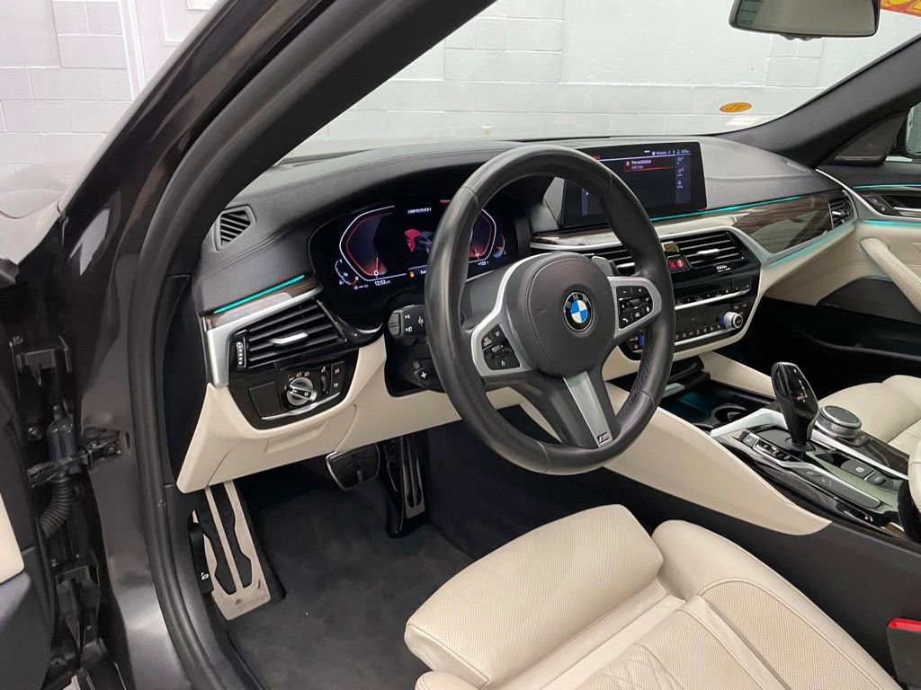 Used 2020 BMW M550i xDrive w/ Premium Package AWD/4WD image 21
