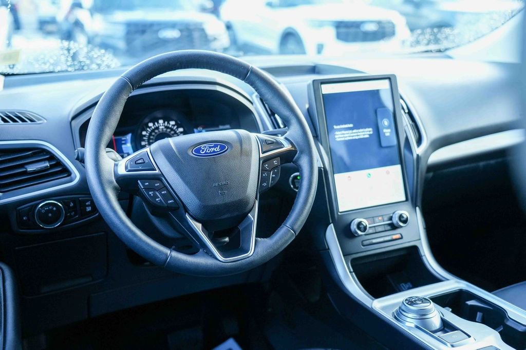 Used 2024 Ford Edge SEL w/ Convenience Package image 27