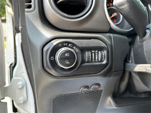 Used 2021 Jeep Gladiator Willys image 32