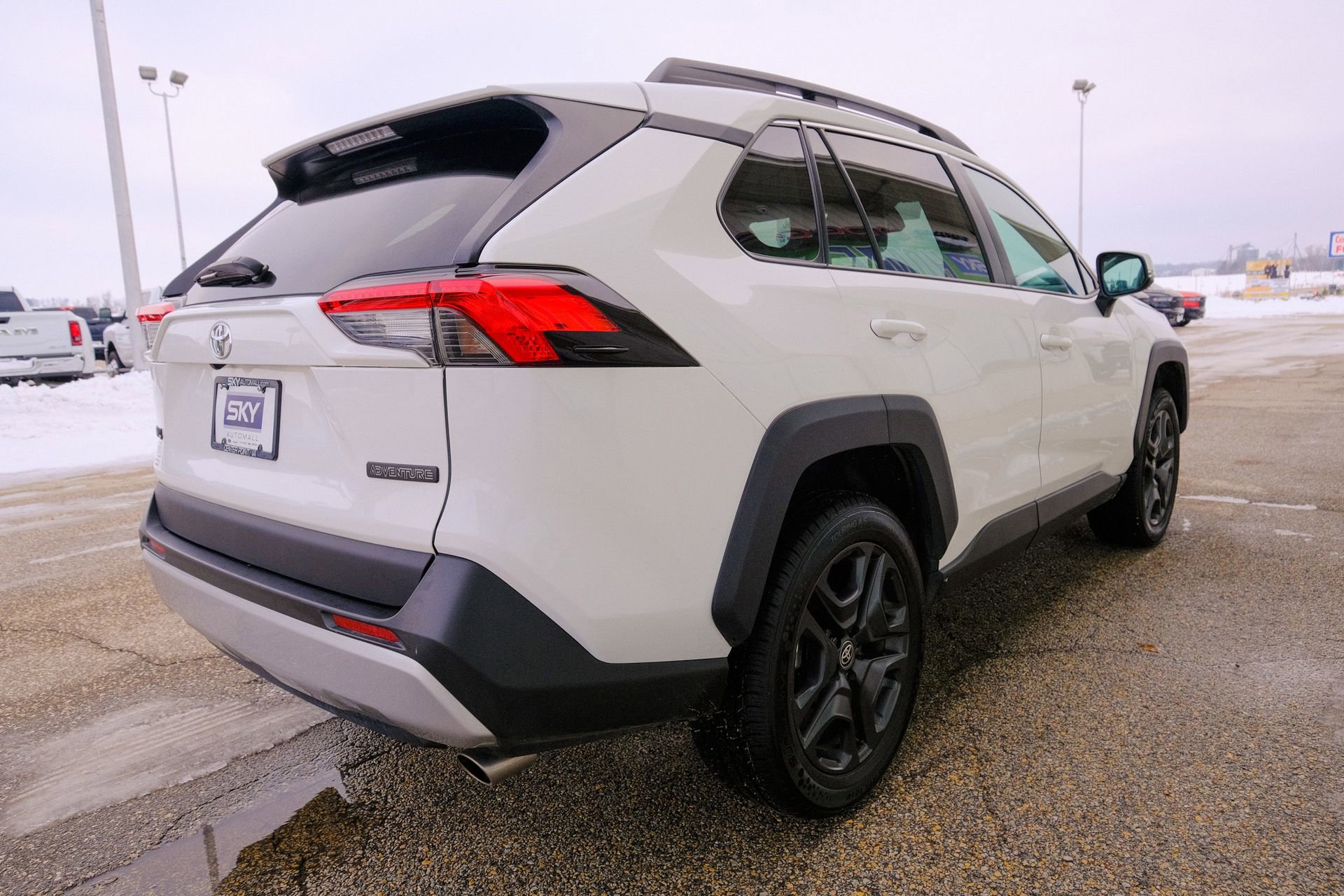 Used 2024 Toyota RAV4 Adventure image 8