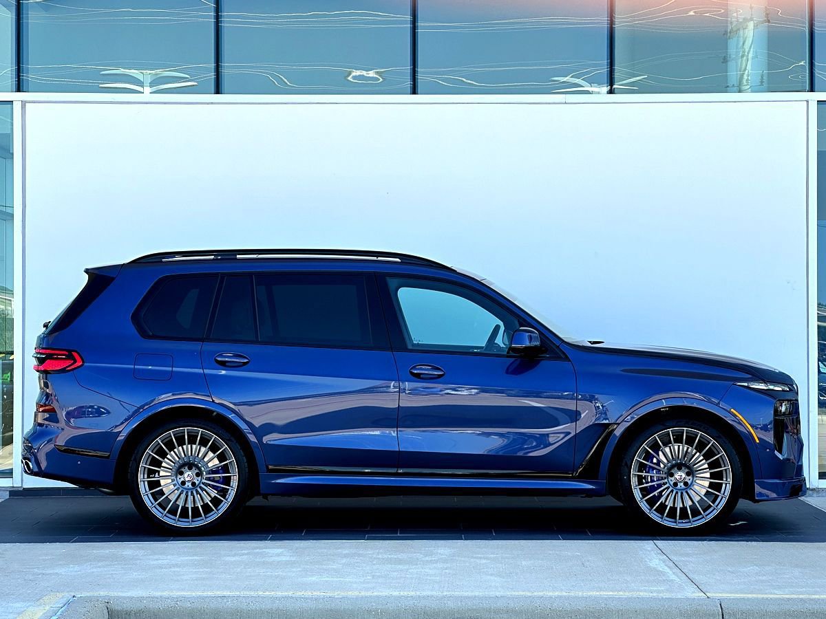 New 2026 BMW ALPINA XB7 AWD/4WD image 3