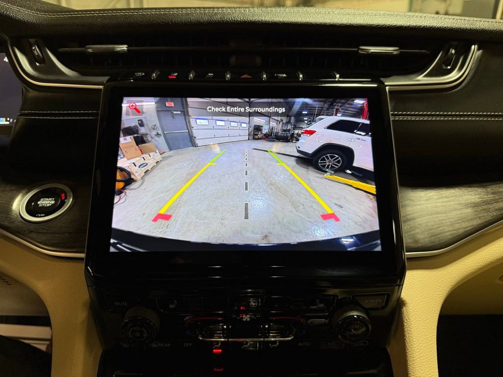 Certified 2023 Jeep Grand Cherokee Limited image 24