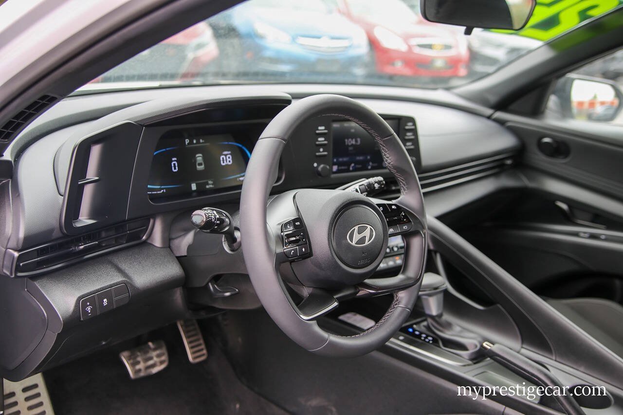Used 2026 Hyundai Elantra Sport FWD image 41