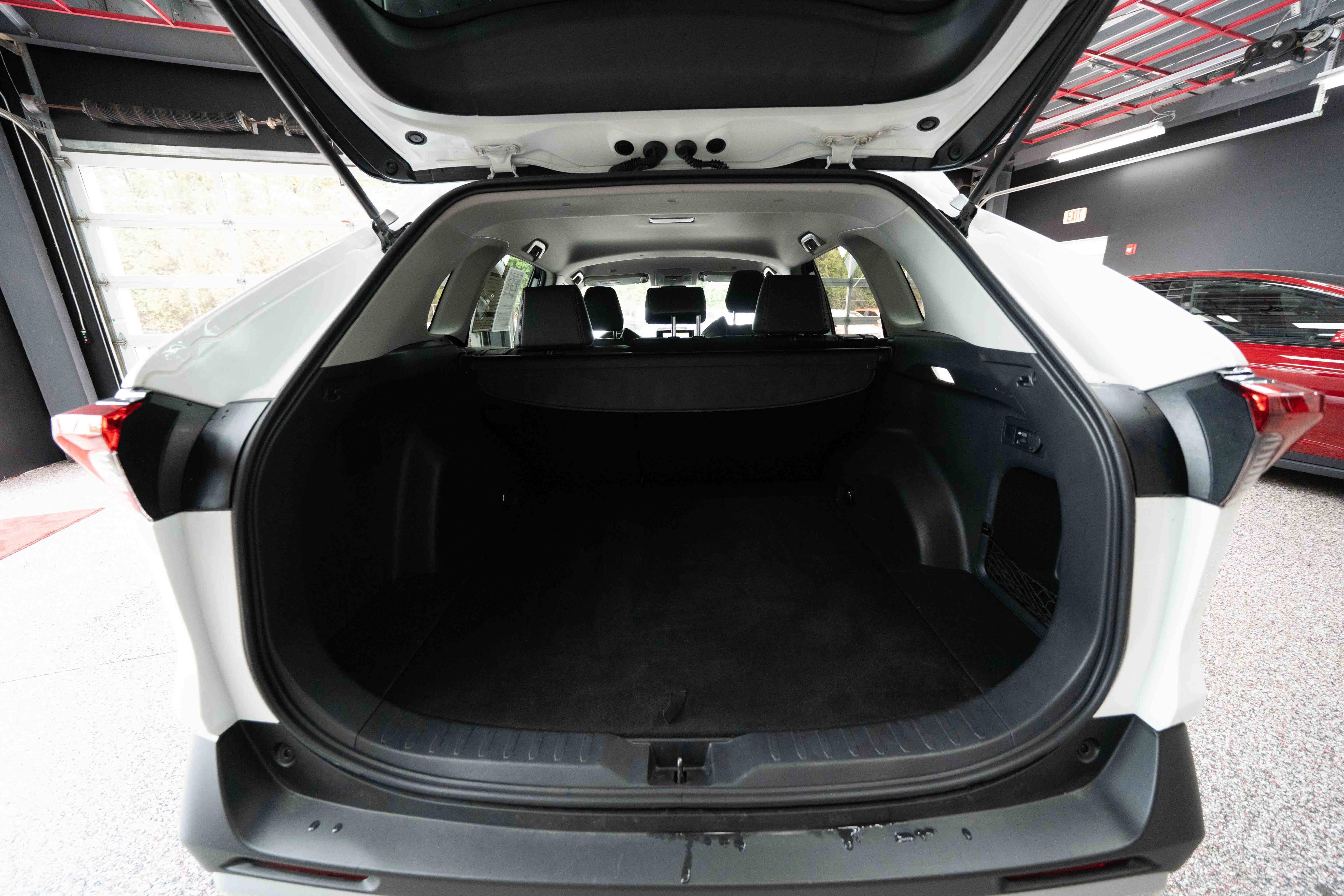 Used 2024 Toyota RAV4 Adventure AWD/4WD image 28