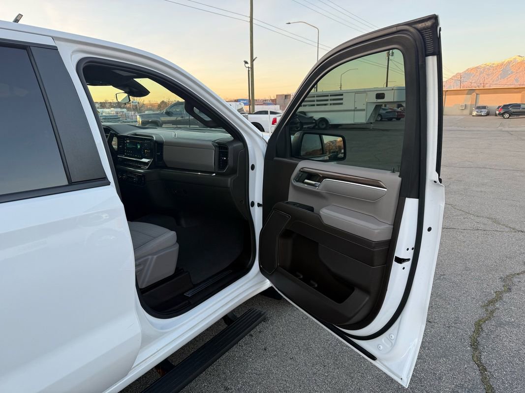 Used 2023 Chevrolet Silverado 1500 RST image 18