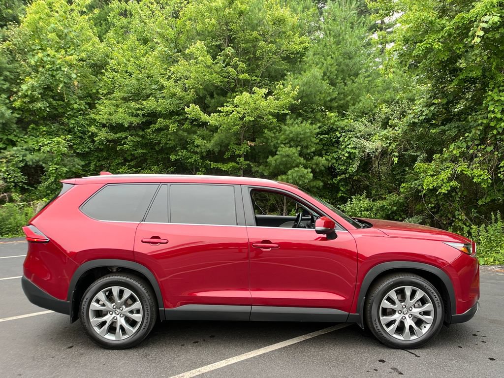 Used 2024 Toyota Grand Highlander AWD Hybrid image 6