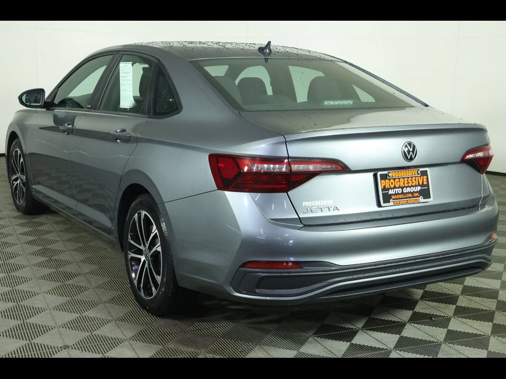 Used 2023 Volkswagen Jetta Sport FWD image 10