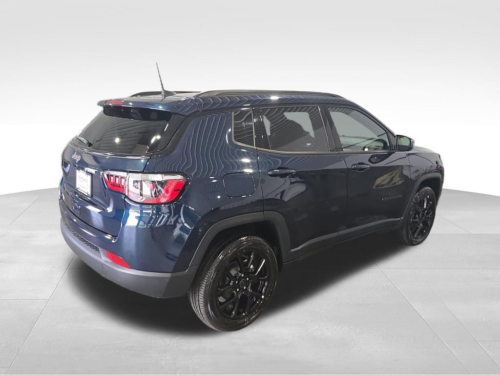 New 2026 Jeep Compass Latitude AWD/4WD image 5