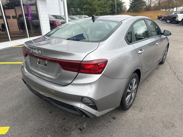 Used 2023 Kia Forte LXS image 4
