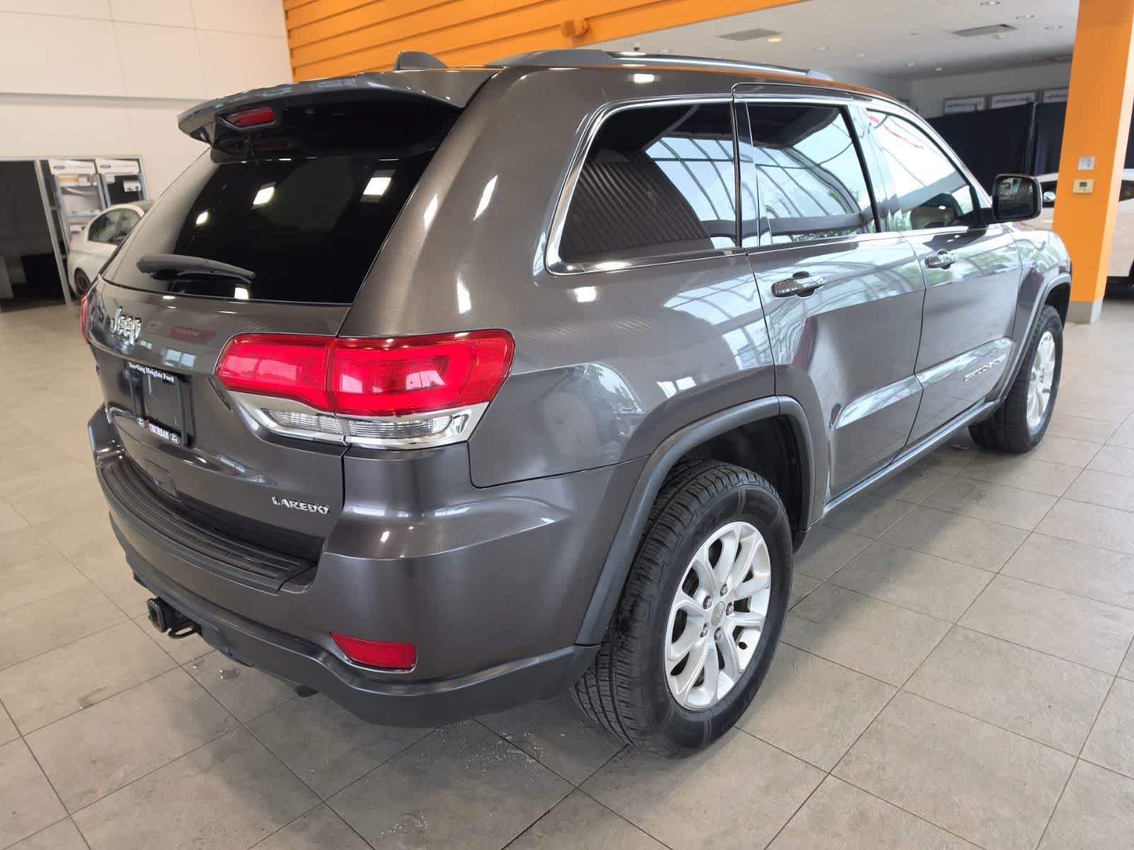 Used 2014 Jeep Grand Cherokee Laredo w/ 18" Wheel & 8.4" Radio Group AWD/4WD image 7