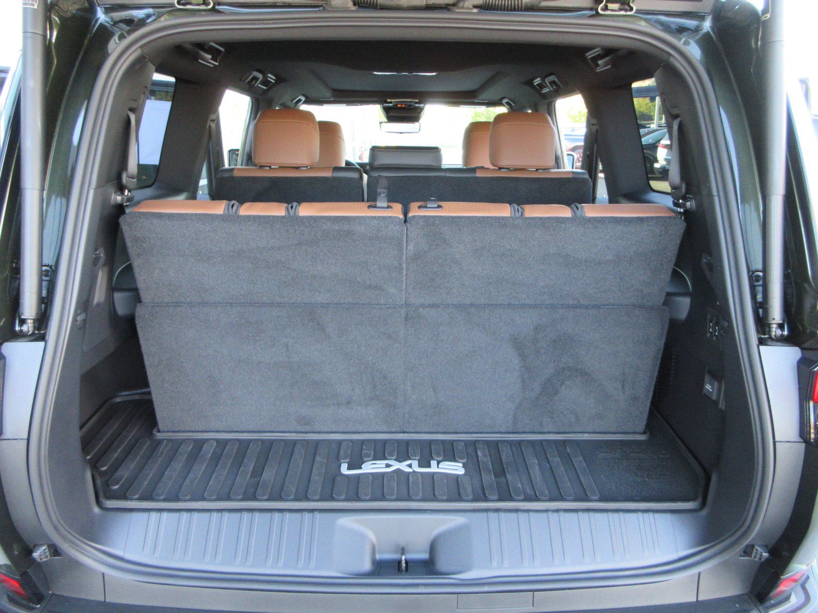 Used 2026 Lexus GX 550 w/ Accessory Package (2T) AWD/4WD image 61