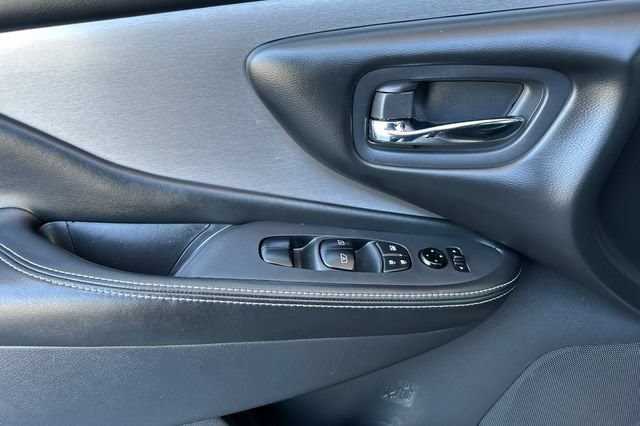 Used 2022 Nissan Murano SV w/ SV Midnight Edition Package FWD image 8