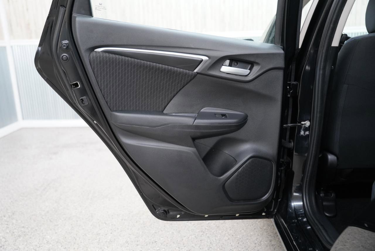 Used 2019 Honda Fit EX image 34