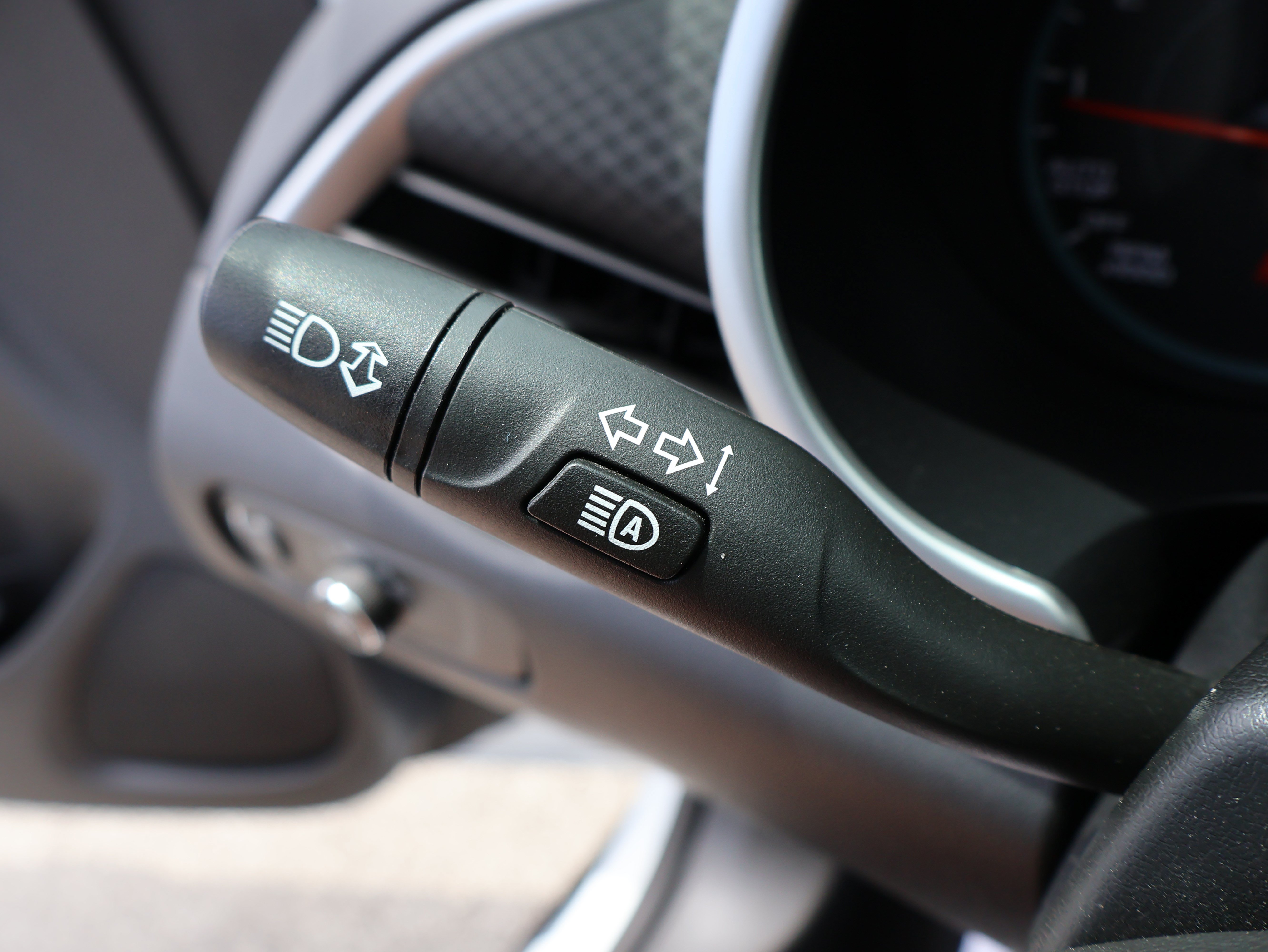 Used 2024 Chevrolet Malibu LT FWD image 38