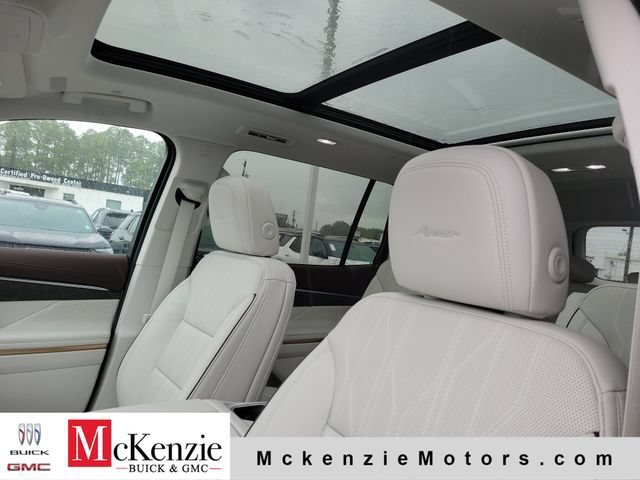 New 2026 Buick Enclave Avenir w/ Super Cruise Package FWD image 7