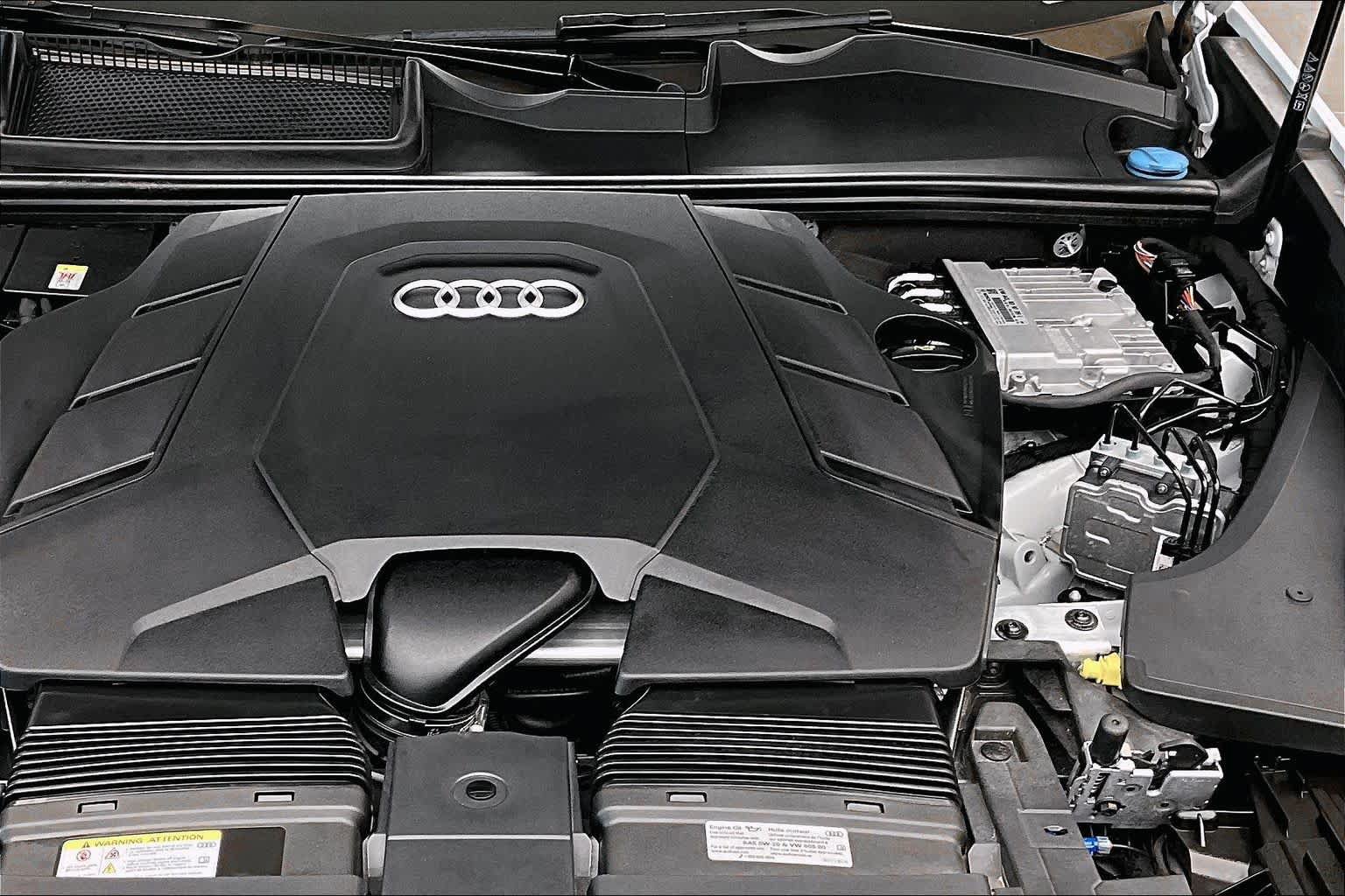 Used 2023 Audi Q8 Premium w/ Convenience Package AWD/4WD image 58