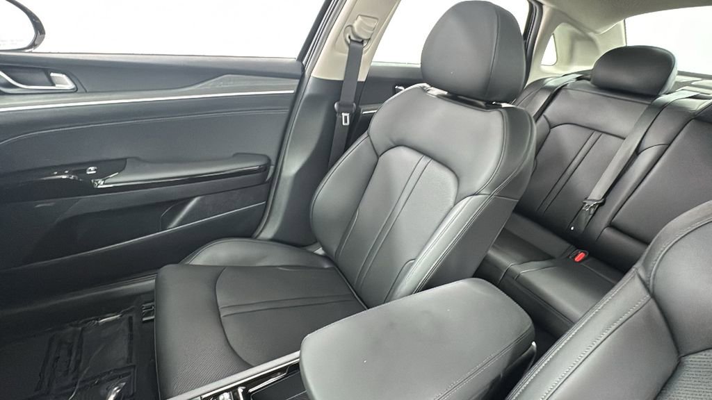New 2025 Kia K5 EX image 13