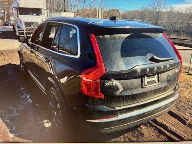 Used 2023 Volvo XC90 B6 Plus w/ Protection Package Premier image 2