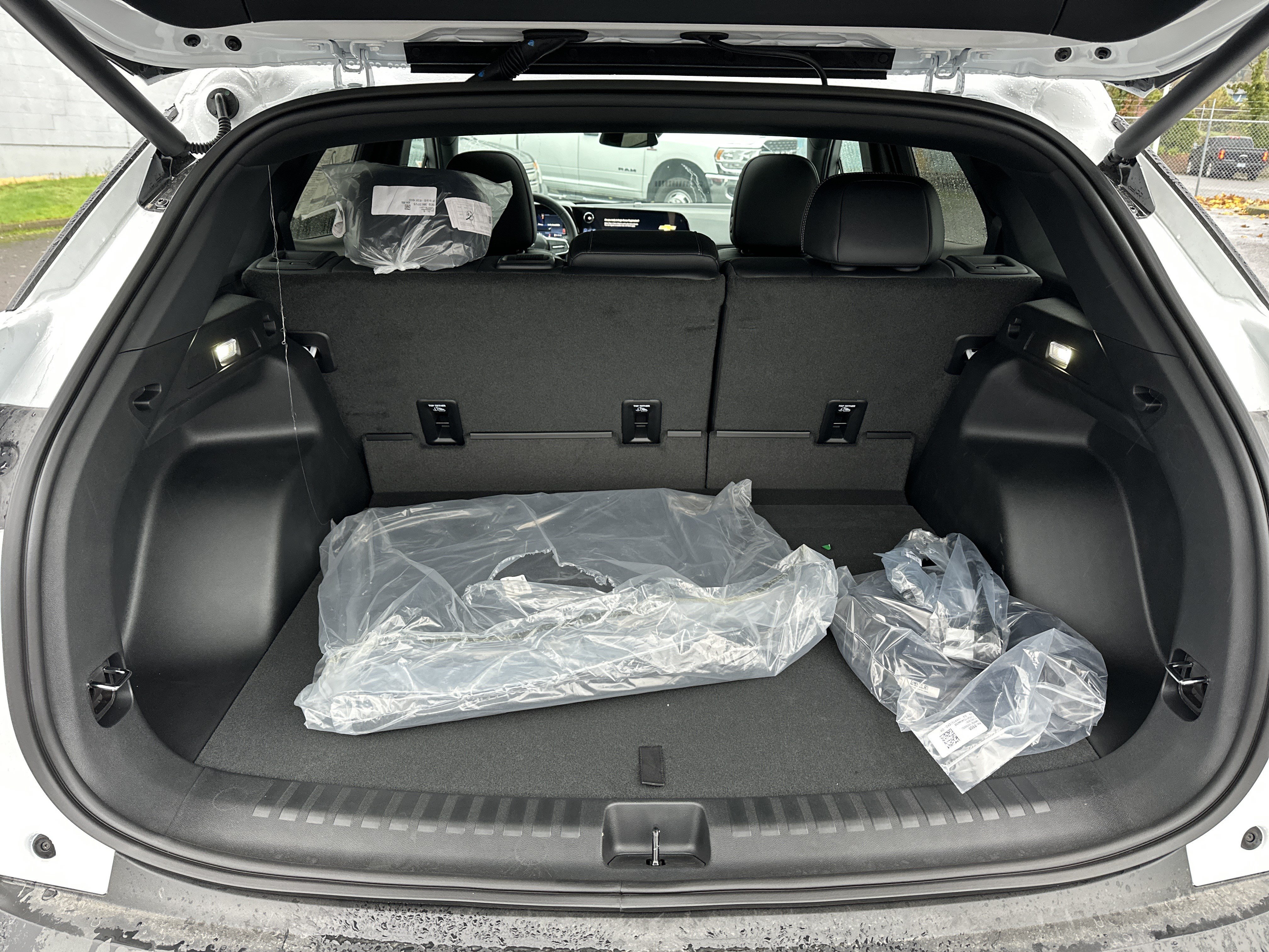 New 2026 Chevrolet Blazer EV LT AWD/4WD image 6