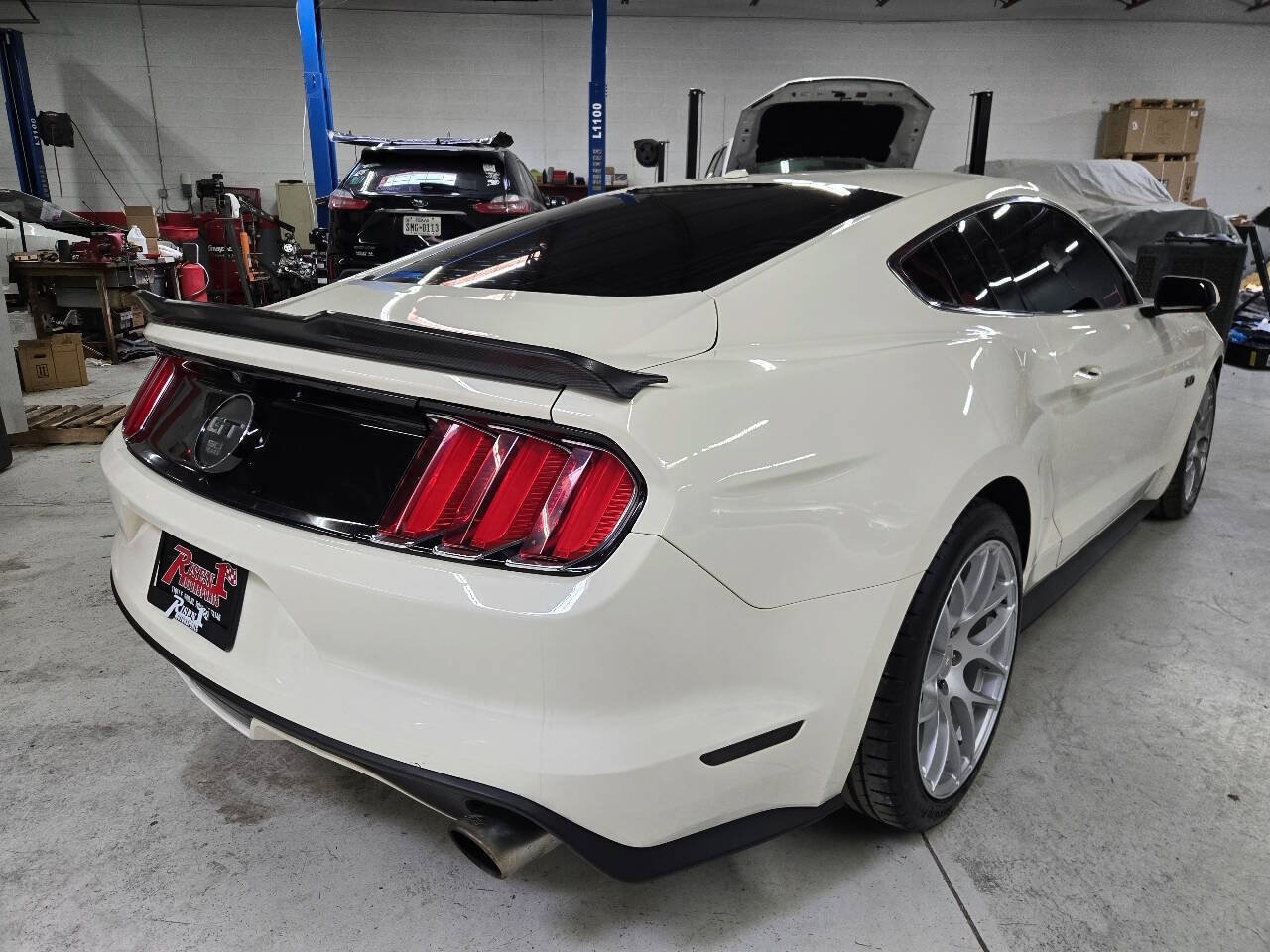 Used 2015 Ford Mustang 50 Years RWD image 4