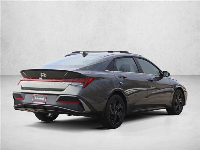 New 2026 Hyundai Elantra SEL Sport Premium image 5
