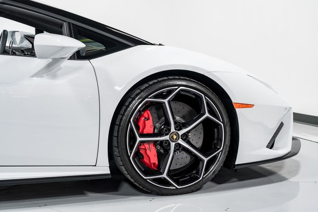 Used 2022 Lamborghini Huracan EVO RWD image 51