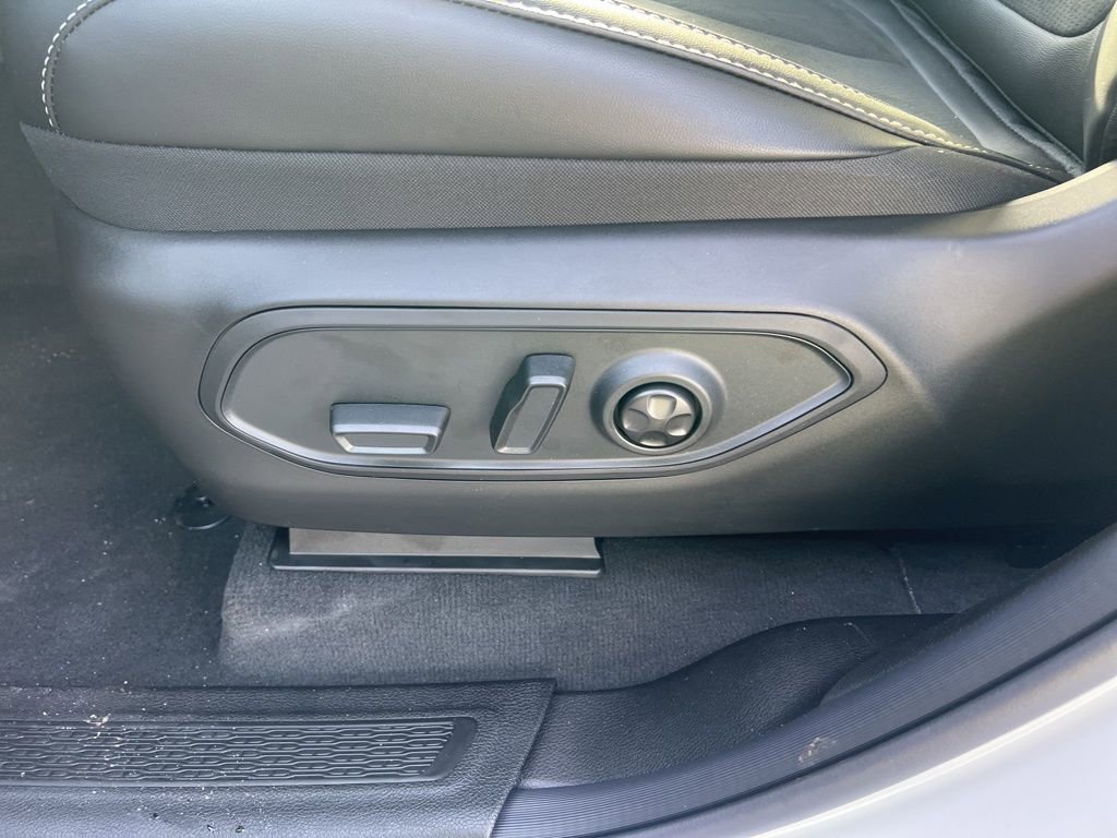 New 2026 Jeep Grand Cherokee Altitude image 23