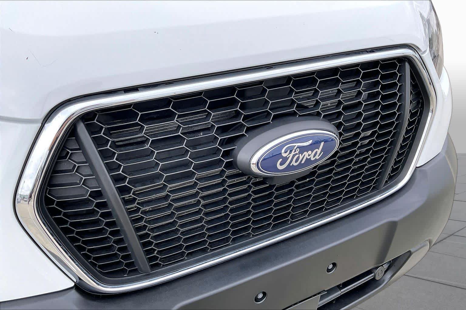 Used 2025 Ford Transit 250 Low Roof w/ Exterior Upgrade Package RWD image 24