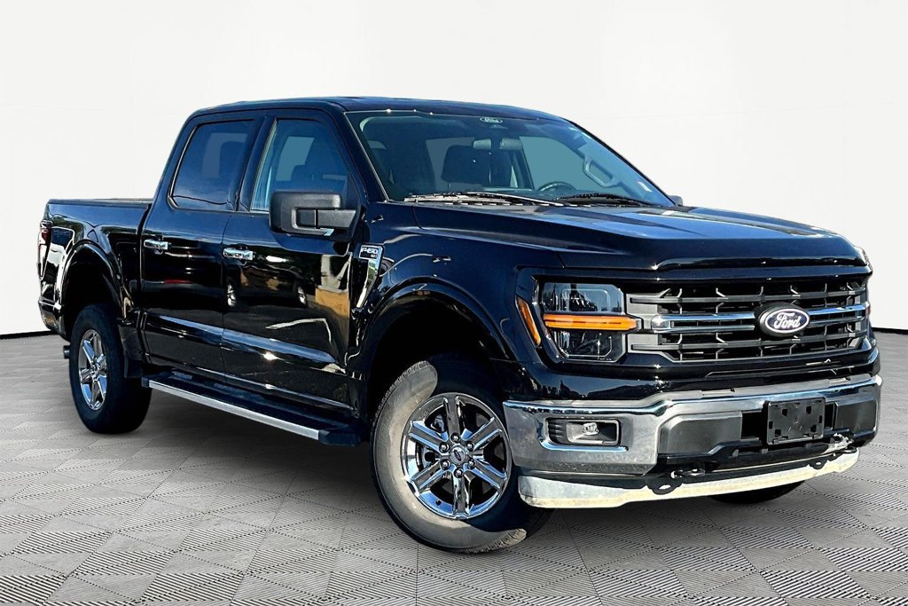 Used 2025 Ford F150 XLT w/ Equipment Group 301A Standard AWD/4WD image 3