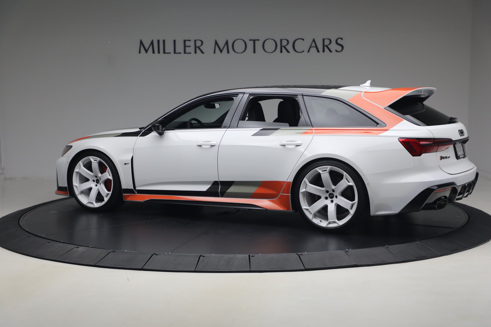Used 2025 Audi RS 6 performance AWD/4WD image 4