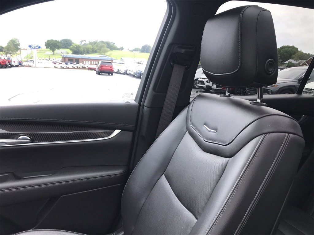 Used 2023 Cadillac XT6 Sport image 25