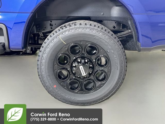 New 2026 Ford F250 Lariat w/ Black Appearance Package image 34