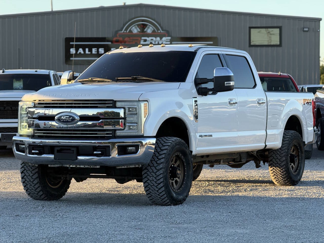 Used 2017 Ford F250 Lariat w/ Lariat Ultimate Package AWD/4WD image 1