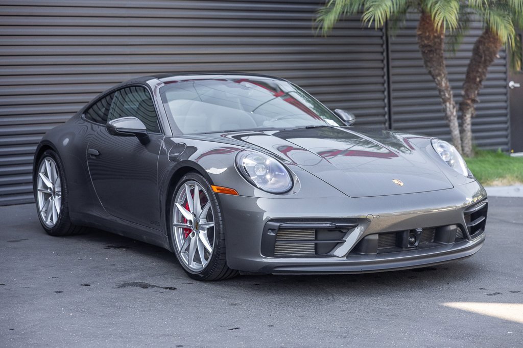 Certified 2024 Porsche 911 Carrera GTS image 6