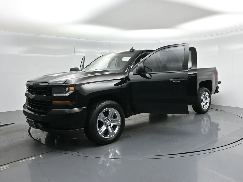 Used 2018 Chevrolet Silverado 1500 Custom w/ Custom Value Package image 24