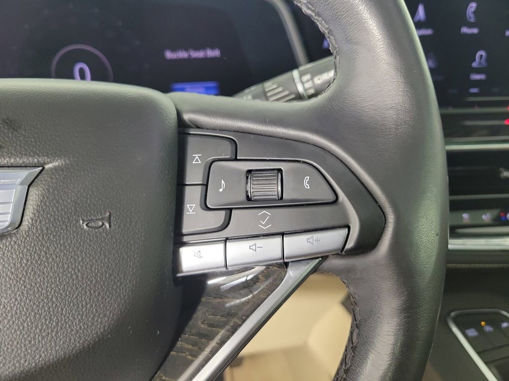 Used 2021 Cadillac Escalade Premium Luxury w/ Performance Package RWD image 24